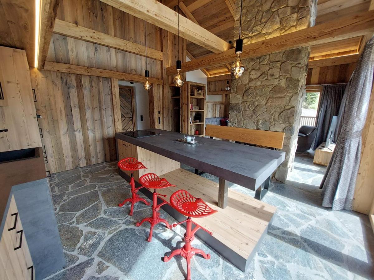 Panorama Berg Chalet Großkirchheim エクステリア 写真