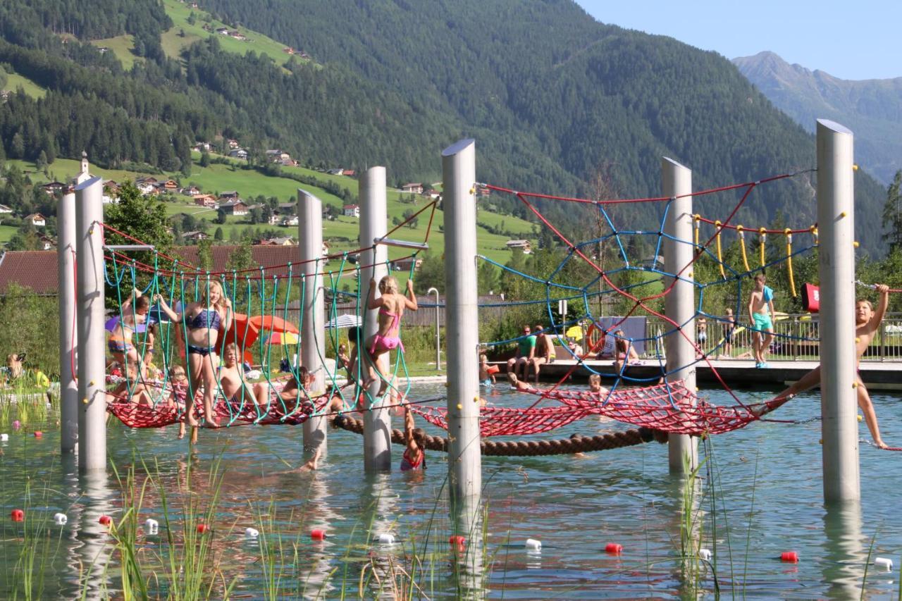 Panorama Berg Chalet Großkirchheim エクステリア 写真