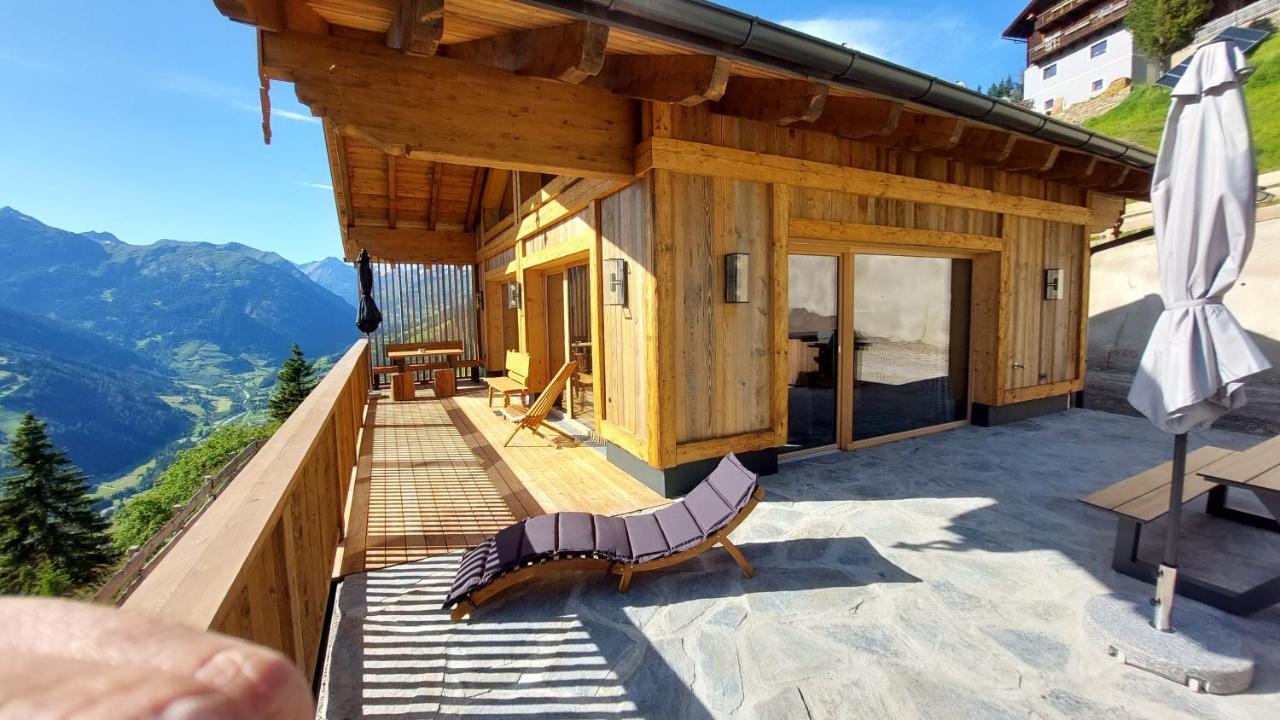 Panorama Berg Chalet Großkirchheim エクステリア 写真